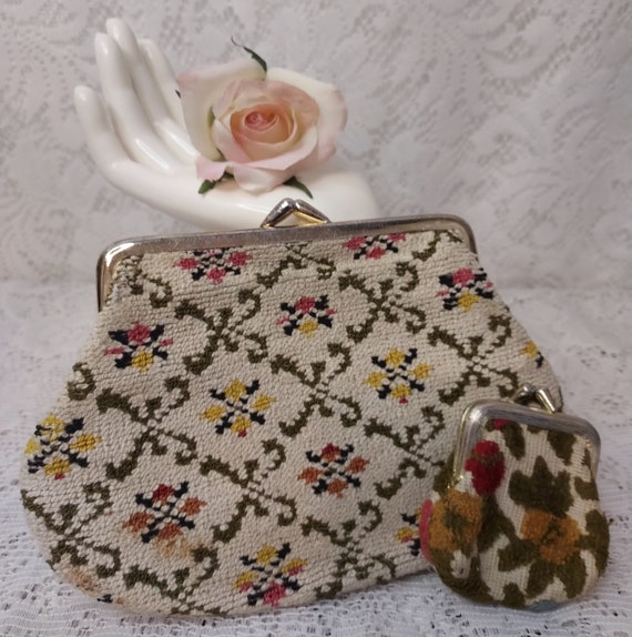 VINTAGE TAPESTRY CLUTCH, Mini Change Purse, 1950's