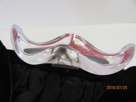 Vintage Black Velvet Clutch: Lucite Clasp 1940's … - image 5