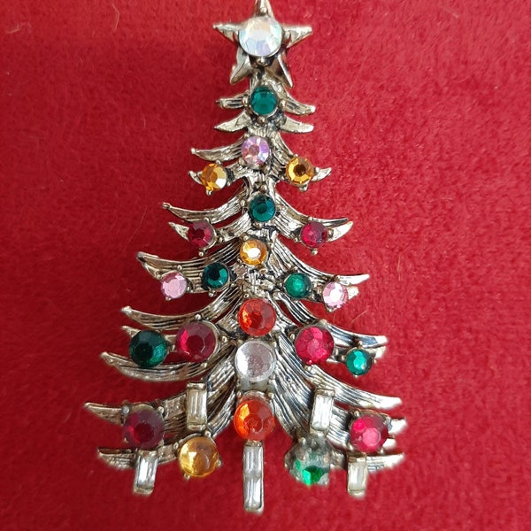 HOLLYCRAFT CHRISTMAS TREE Pin, Vintage Yule Jewelry, Hollycraft Jewelry, Brooch, Vintage Christmas, Lapel Pin, Hat Pin, Pine Tree Jewelry