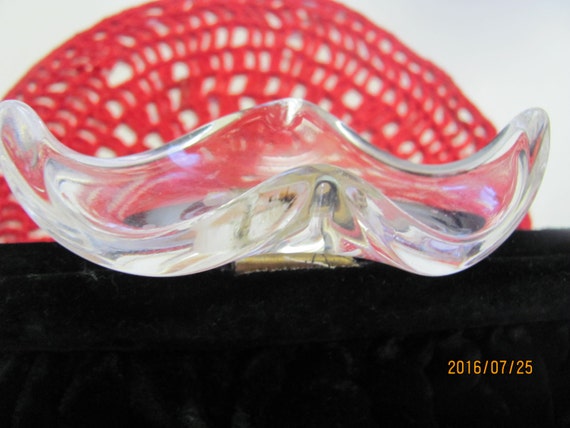 Vintage Black Velvet Clutch: Lucite Clasp 1940's … - image 4