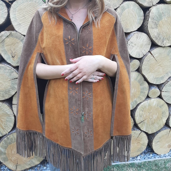 FRINGED LEATHER CAPE, Hippie Cape, 70's Suede Cape