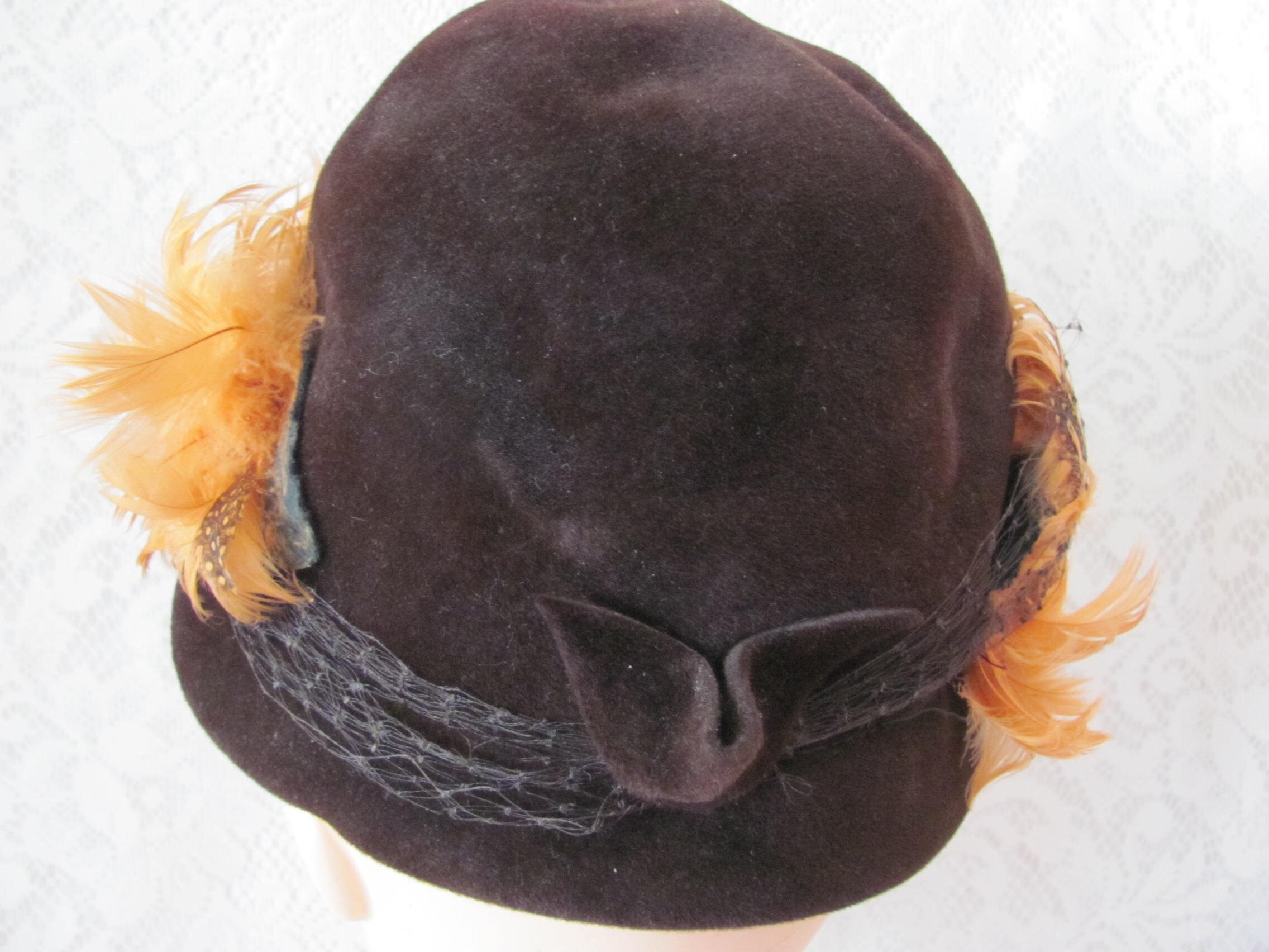 Vintage Brown Felt Cloche Hat: Orange Feather, 1940s Style 