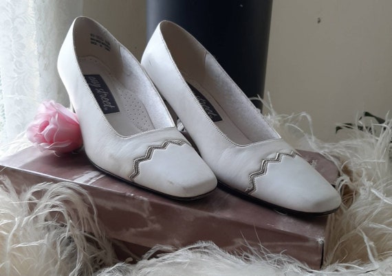 VINTAGE EASY STREET Shoes, Size 8 1/2 M, Vintage … - image 1