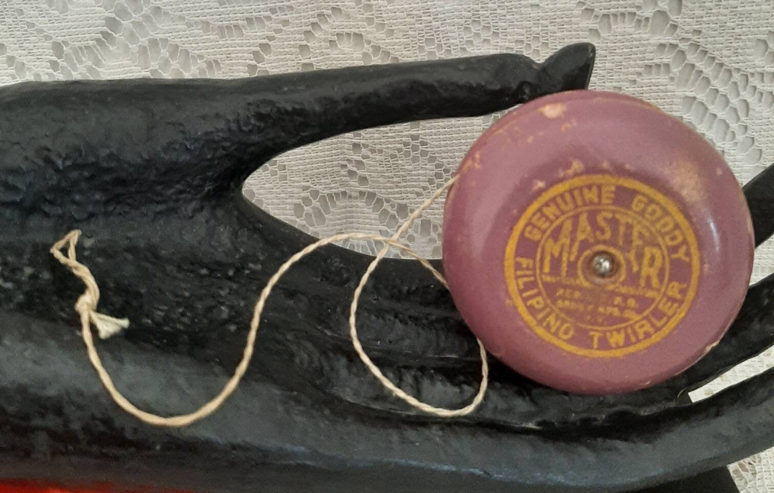 Vintage Wooden Yo-yos: 1940s-60s Goody Filipino Twirler, Made in