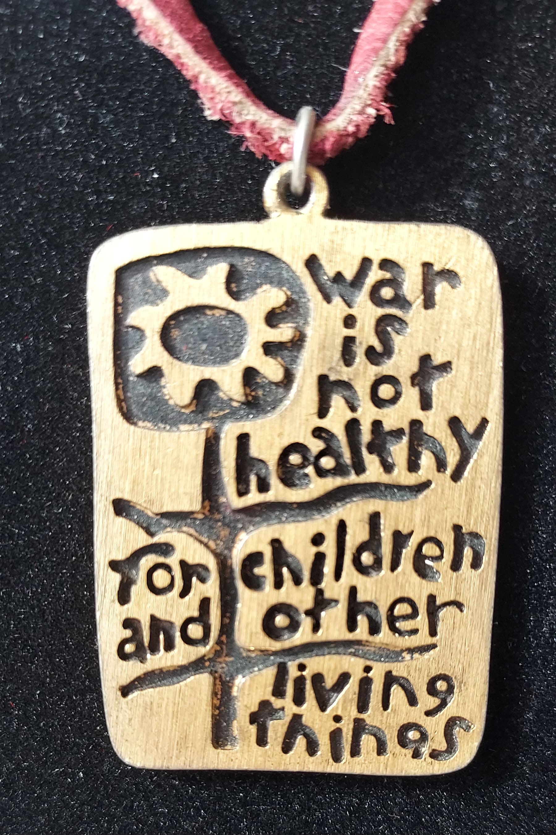 60s ヴィンテージ　ネックレス　war is not healthy ヒッピー 60s ヴィンテージ ネックレス war is not healthy ヒッピー
