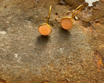 Mondstein Ohrringe mit Goldelementen aus vergoldetem 925er Silberelementen