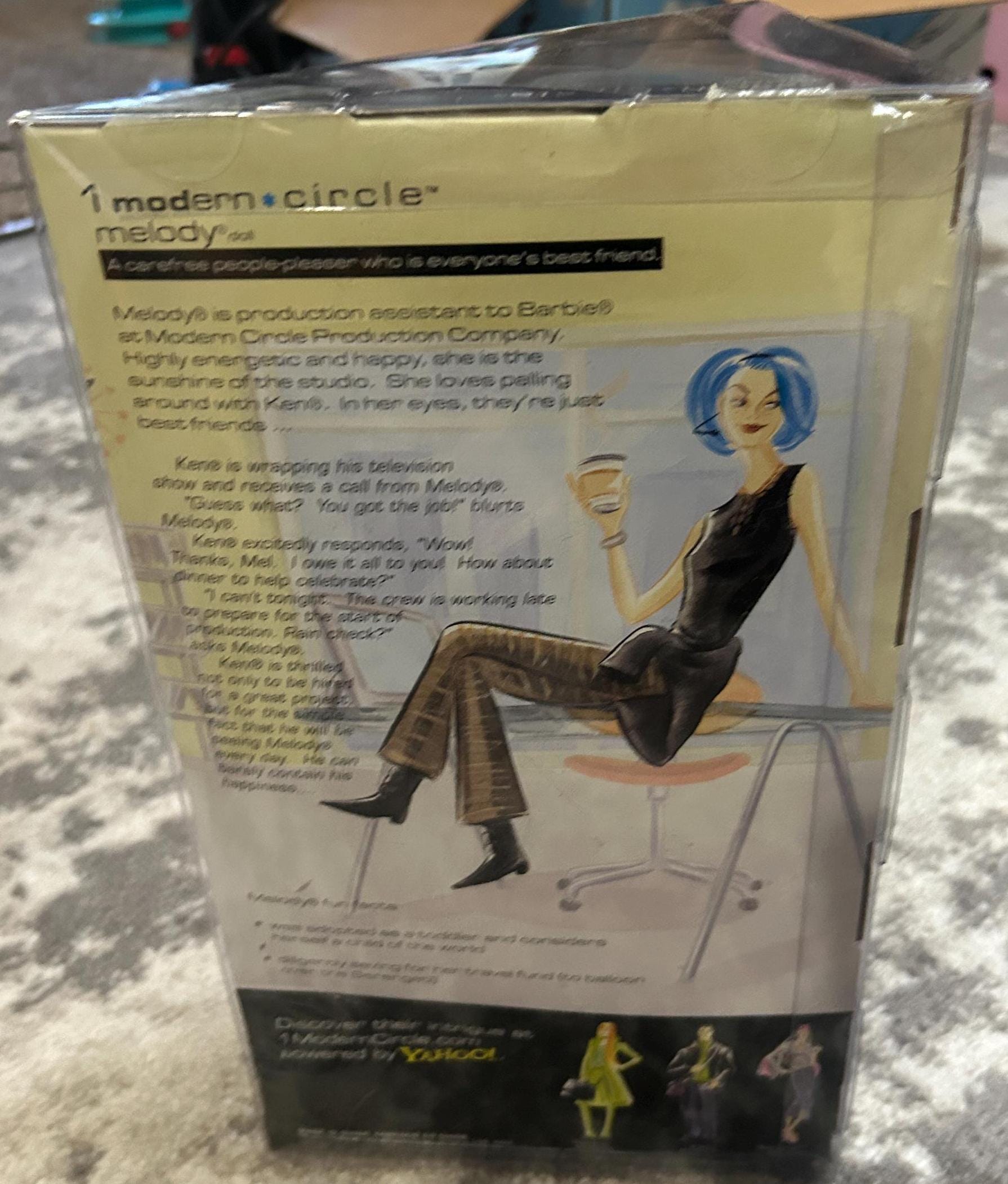 Barbie Modern circle Melody 4 Relookée & ACCESSOIRES 4 Versions 1 Doll MATTEL