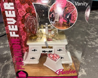 Mattel Barbie Fashion Fever Furniture Vanity (NWT)