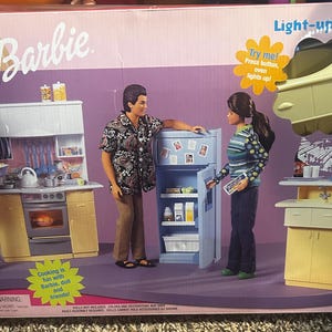 Barbie Living in Style Light Up Kitchen Mattel