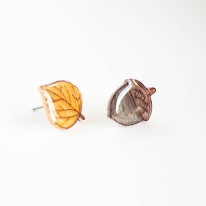 Aspen Leaf Earrings, Acorn studs, yellow leaf earrings, autumn jewelry, woodland earrings, mismatched earrings