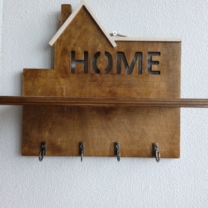 Wooden Wall Key Hanger with Shelf image 4