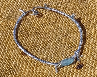 Handgjort akvamarinarmband, stålarmband, armband med metallsnöre