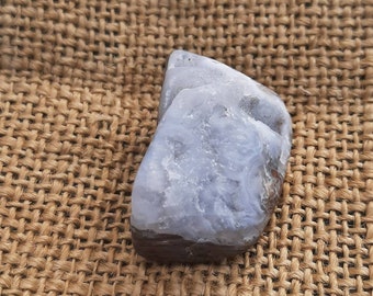 Geodo de calcedonía azul hecho a mano, cristal coleccionable, geodo de calcedonía azul natural