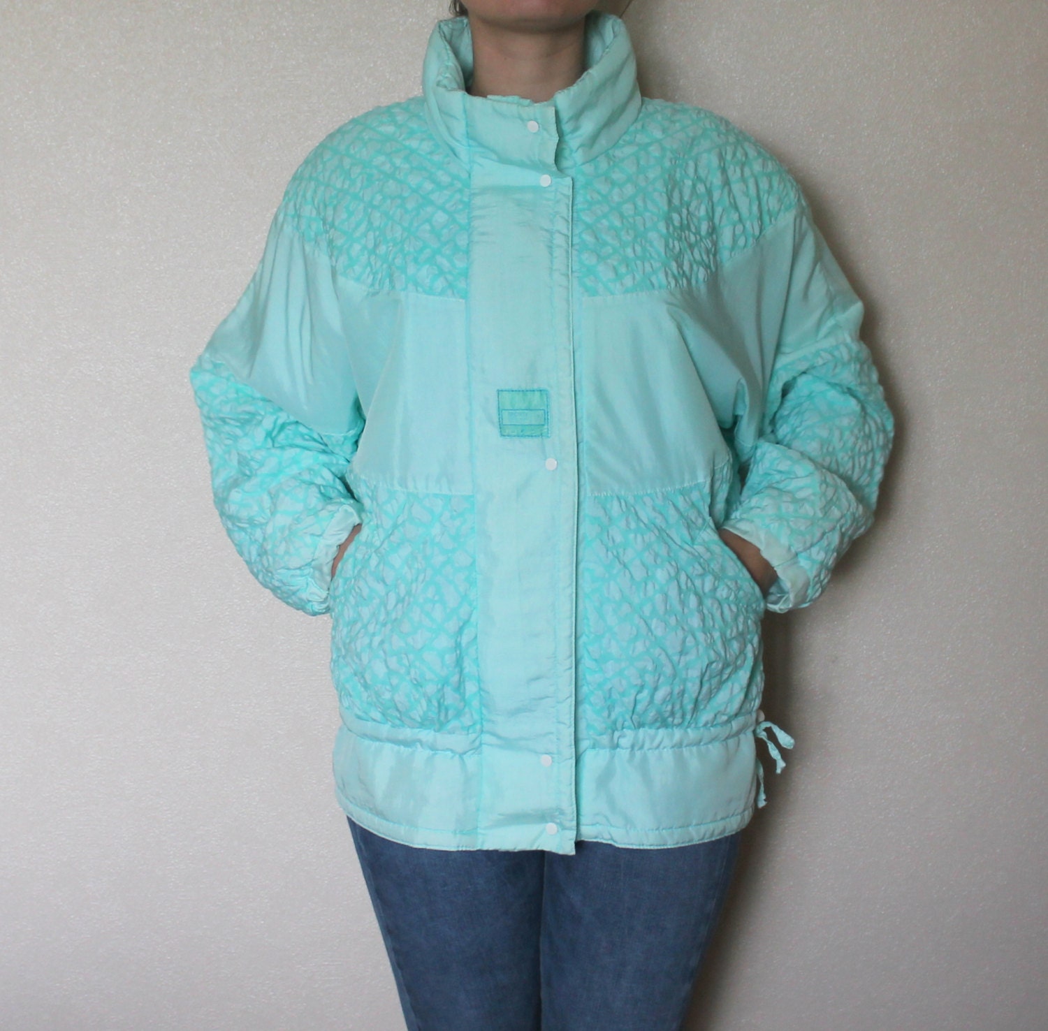 mint windbreaker