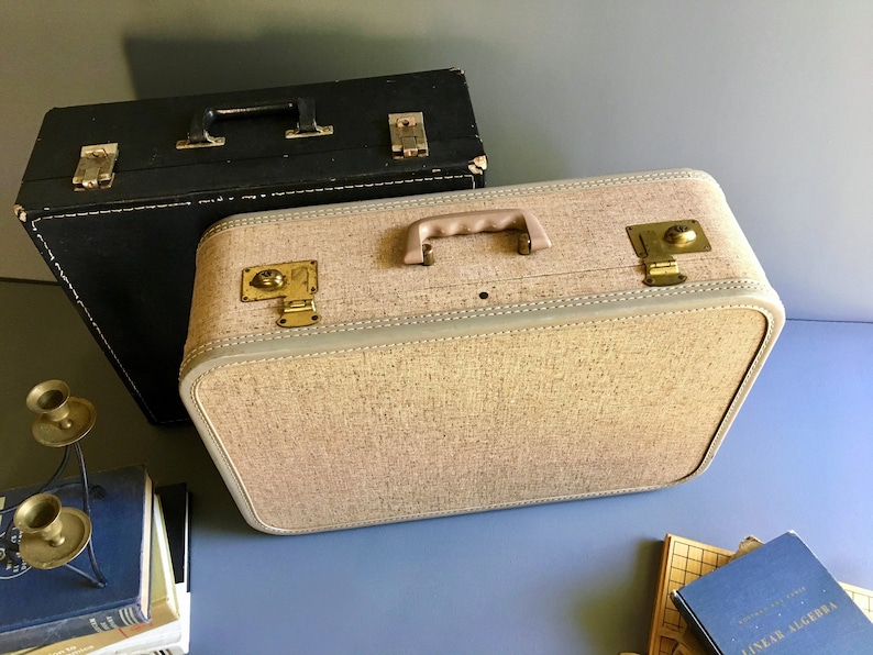 Vintage Mid Century 1950/'s Hard Shell Suitcase Large Luggage or Display Piece w Subtle Tweed Style Pattern /& Pale Blue Rims