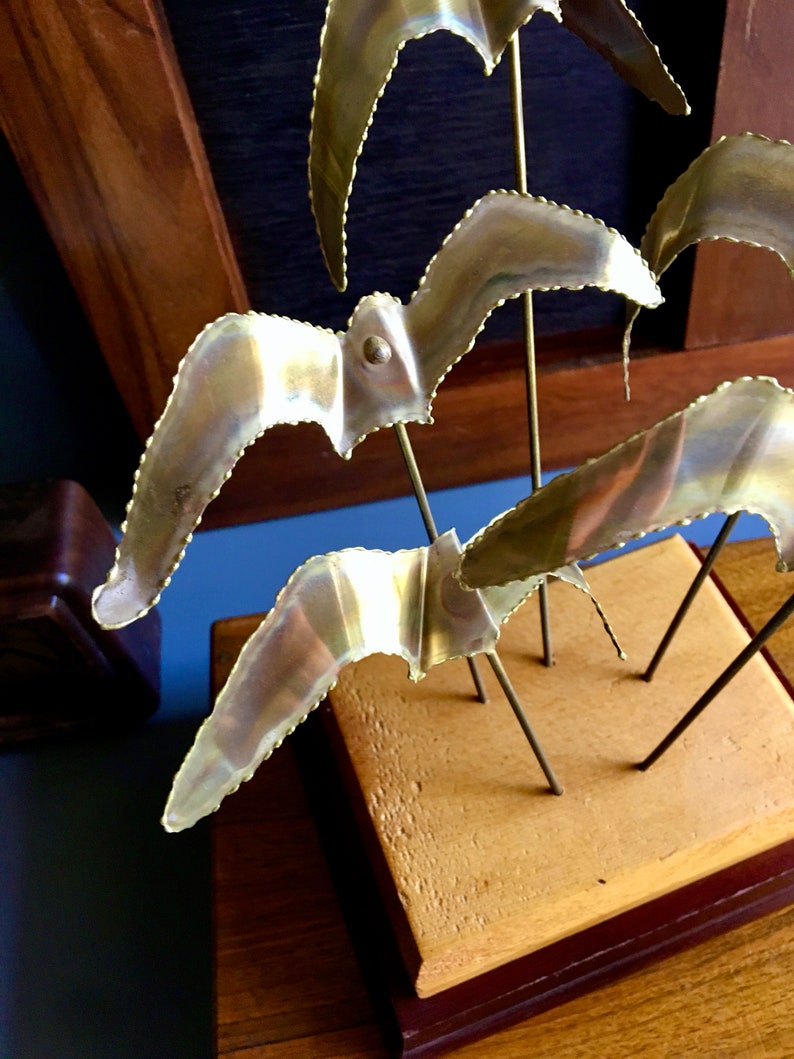 Vintage Mid Century Brutalist Era Jere Style Torch Cut Metal Seagulls Flock Sculpture Decorative Statue w Dimensional Form /& Wood Base
