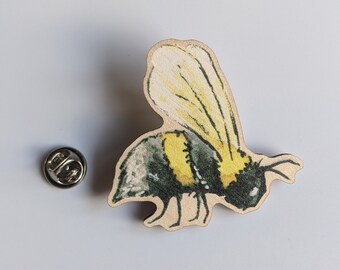 Wooden Pin Badge Bee / wildlife art / unusual / original / unique / featuring watercolour image of a bee