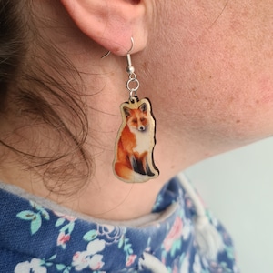 Boucles d&#39;oreilles renard découpées au laser : acier chirurgical, fibres de bouleau, bijoux animaliers