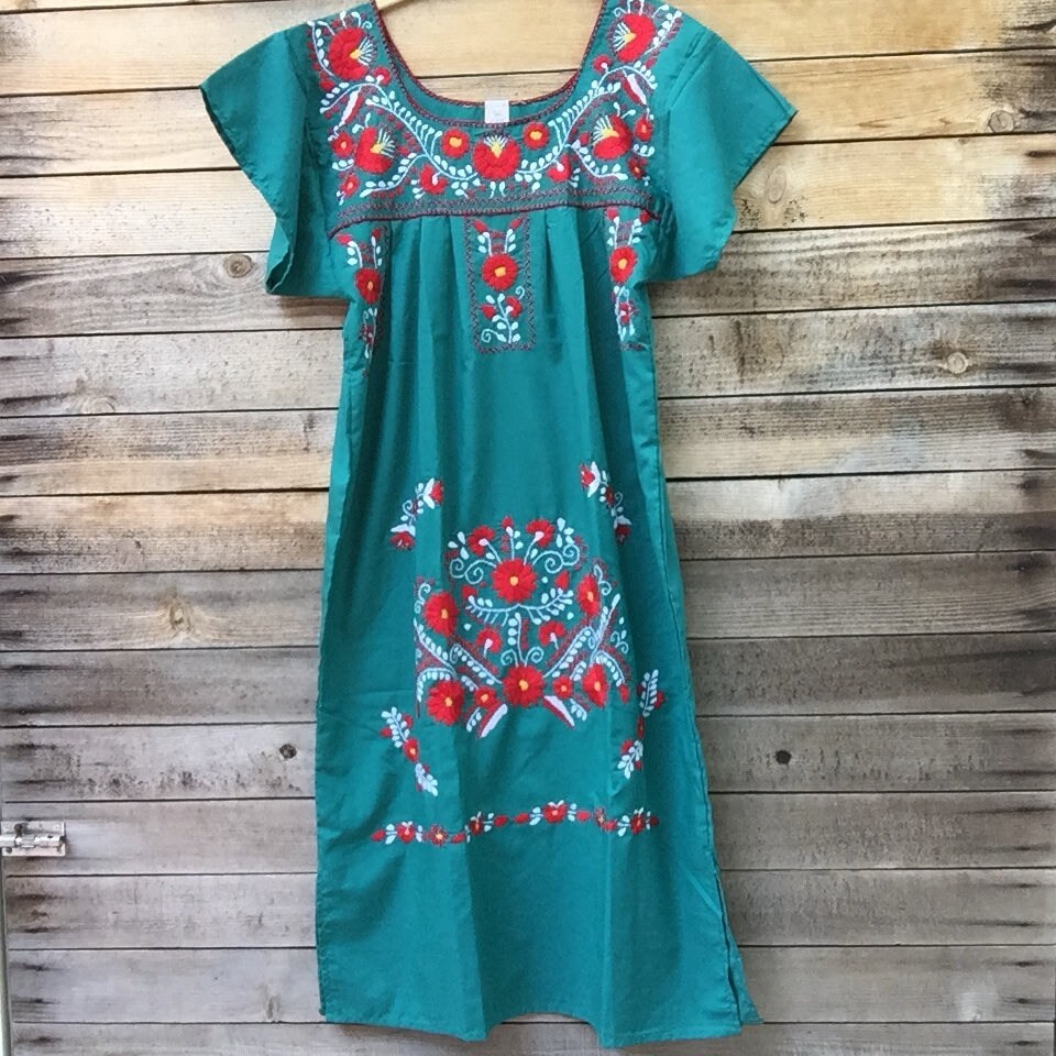 beautiful mexican dresses