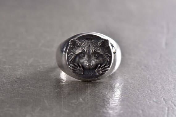 raccoon ring