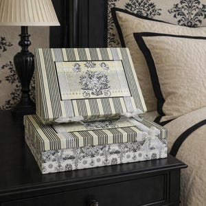 Vintage Cherub Set of 2 Storage Boxes: Shabby Chic Striped Nesting Set