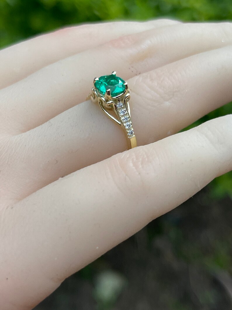 Lab Grown Emerald Engagement Ring 6.5mm 1ct Green Grown Etsy
