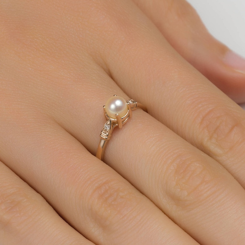 pearl vintage ring Diamond Pearl Gold Ring 14k gold pearl ring White Pearl Ring Pearl Wedding Ring pearl engagement ring rose gold