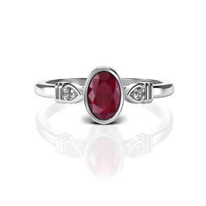 ruby ring vintage, bezel ruby ring, ruby engagement ring, July birthstone ring, 14k gold ring, red gemstone, diamond ring, oval ruby, Gift