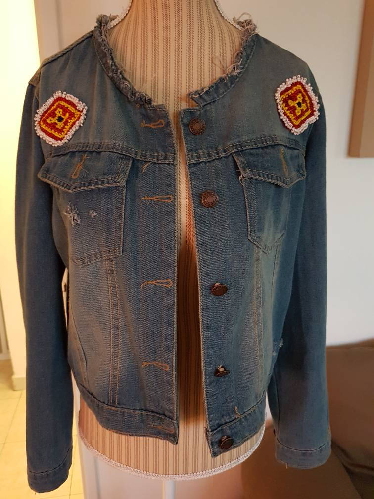 Veste En Jean Vintage Perlée Et Brodée Main - Unique - Taille S/M