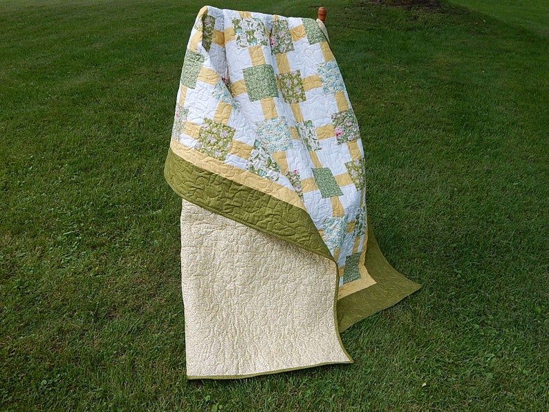 Yellow Ribbon Quilt