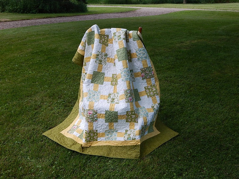 Yellow Ribbon Quilt