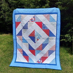 Diamond Star Quilt: Red, White & Blue Flannel Backing