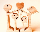 un couple une fille un garçon un coeur; sculpture bois 2virgule5d