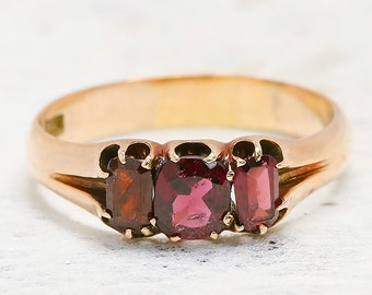 Rhodolite Garnet Ring | Yellow Gold Ring | Antique Jewelry | Antique Jewellery | Rhodolite Garnet Ring | Three Stone Vintage Ring Jewelry