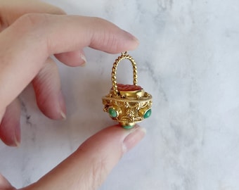 Vintage Coral 18k Gold Fob | Gold Coral and Green Stone Pendant Charm | Yellow Gold Vintage Fob | Vintage Jewelry | Vintage Carved Jewellery