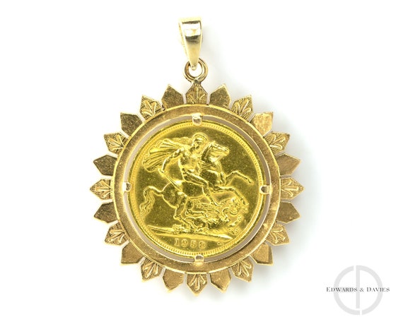 Victoria gold sovereign, 1900, mounted and with rolled gold fine chain  necklace. | Thomas Watson