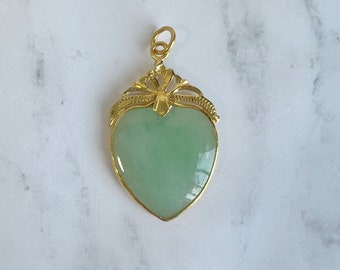 Jade Gold Pendant | 22k Gold Jade Jewelry | Vintage Jade Pendant | Jade Heart Pendant |Vintage 22k Jewelry | Vintage Jade Statement Pendant