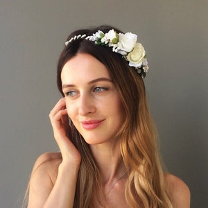 Couronne de fleurs blanches halo de fleurs de mariage couronne de mariée couronne de fleurs mariage coiffe de fleurs mariage couronne de cheveux couronne de fille de fleur boho couronne de mariée image 1