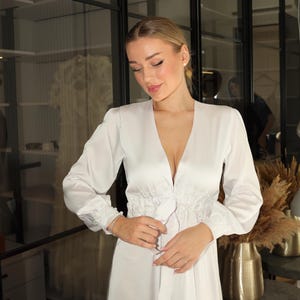 Bridal robe long robe with train robe with sleeves bride robe satin silk boudoir robe dressing gown bridesmaid gift wedding robe with cuffs
