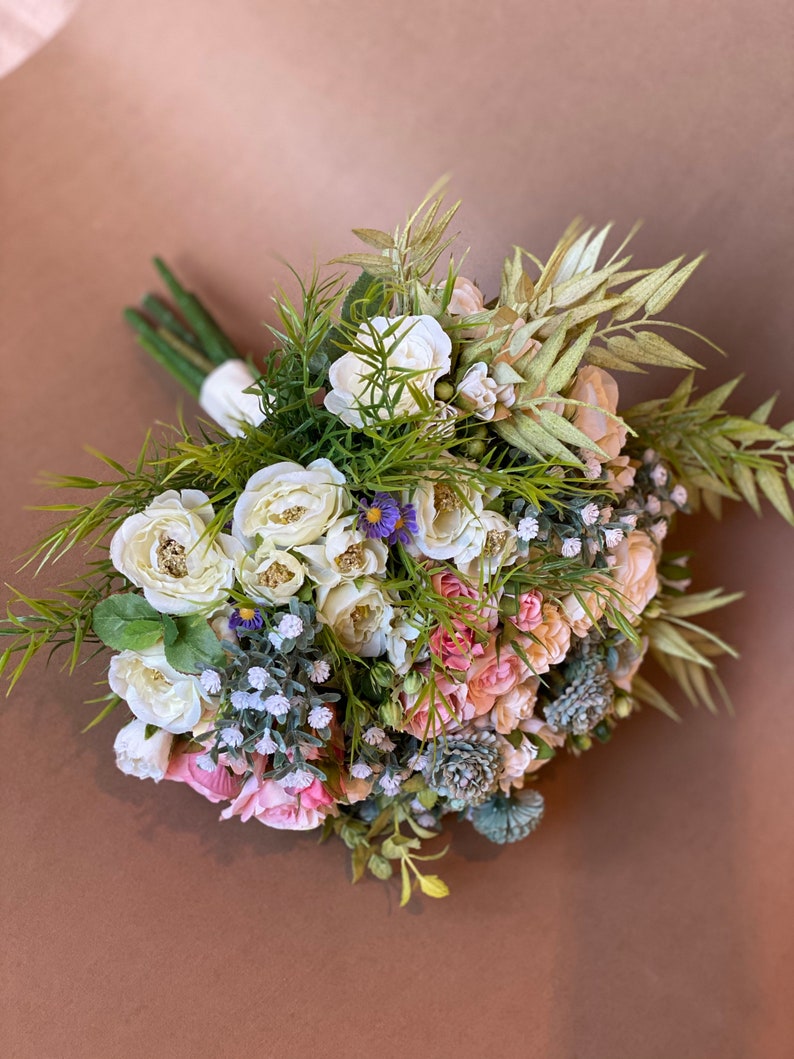 White blush wedding bouquet bridal bouquet of flowers bridesmaids bouquet wedding flowers boho fall wedding bride bouquet for weddings