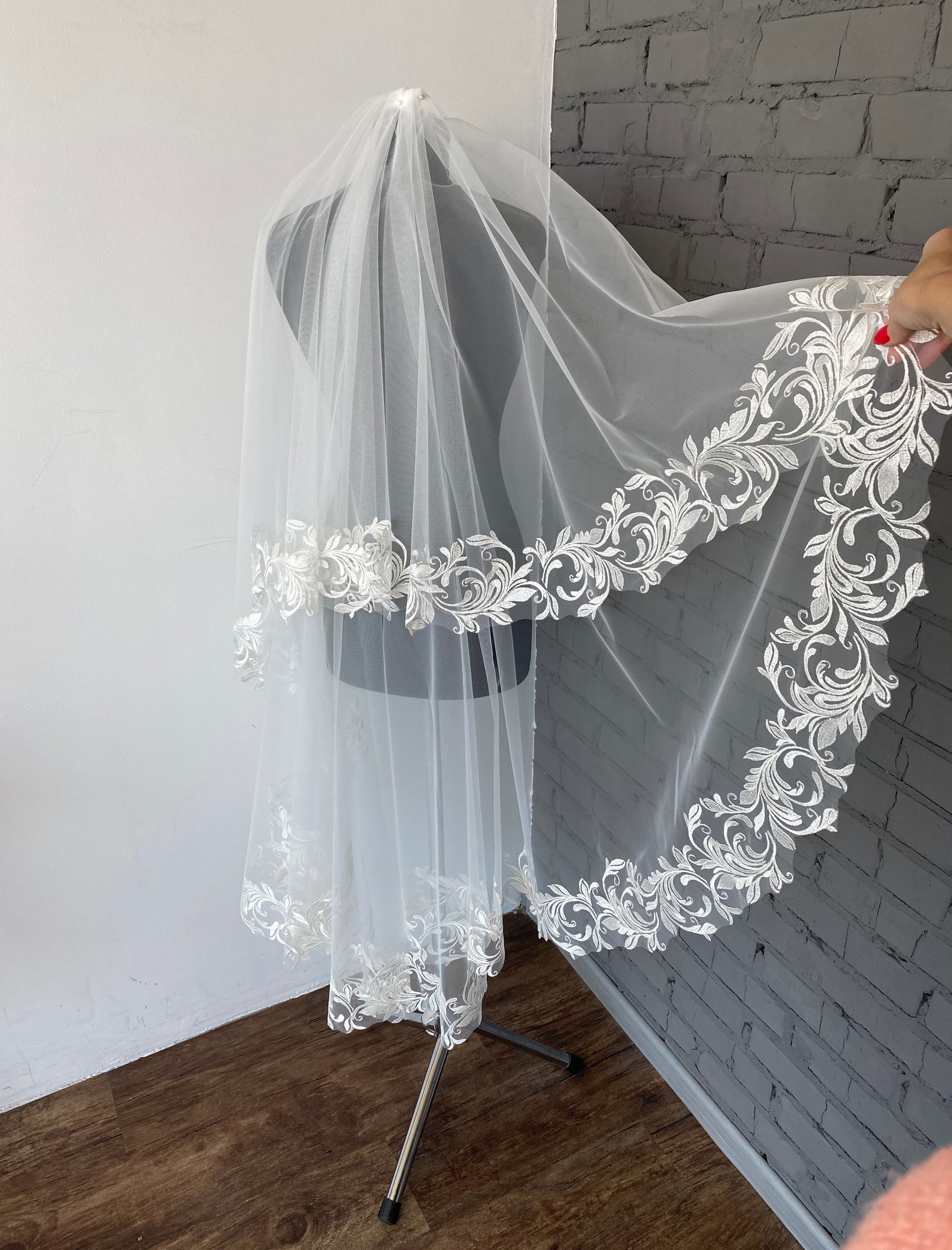 Modest / Simple White Wedding Short Tulle Wedding Veils 2019