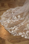 Wedding veil fingertip veil wedding leaf bridal veil leaves veil cathedral veil chapel length veil long veil lace wedding veils for bride product logo
