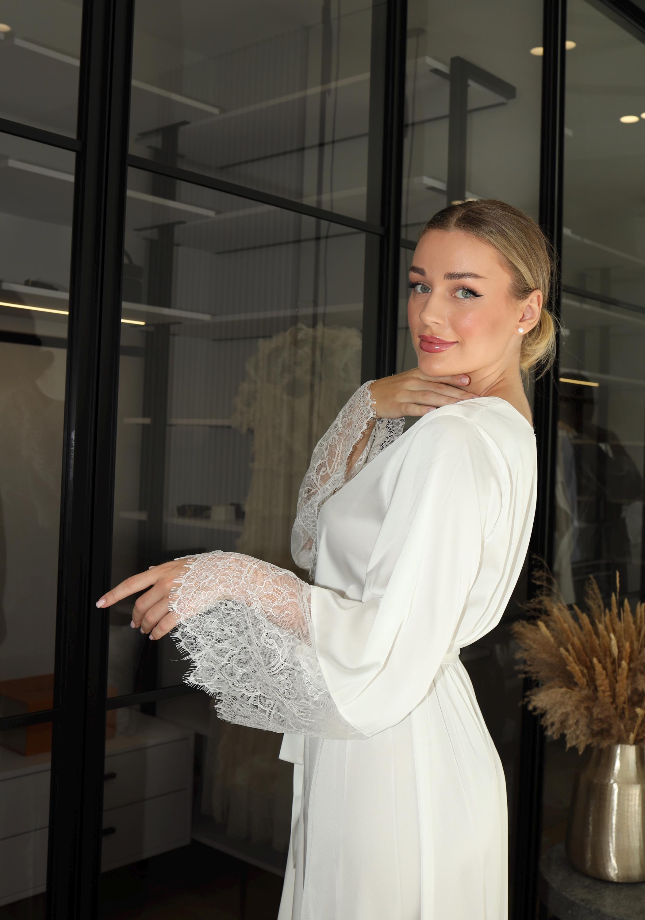 Bridal robe with sleeves bride robe long ivory robe with train robe satin silk boudoir classic robe wedding dressing gown bridesmaid gift