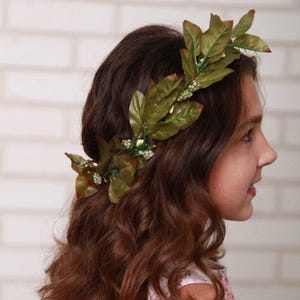 Corona de flores, corona de hojas para boda, corona de flores, corona verde, corona de Lauren, corona de niña de las flores, tocado griego verde, corona de laurel para novia