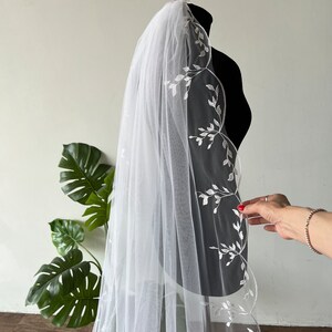 Bridal lace veil long veil lace bridal veil wedding veil catherdral veil white one layer veil fingertip veil wedding veil ivory veil floor