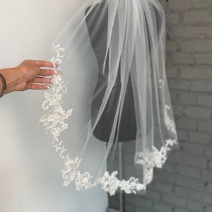 Hochzeit Spitze Schleier Hochzeit Kathedrale Schleier Kamm langer Brautschleier Tüll Schleier Spitze Kapellenlänge Schleier Spitze Fingerspitze Schleier königlicher Schleier kurzer Ellenbogen