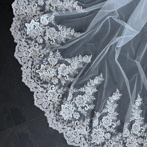 Glitter wedding veil lace veil glitter bridal veil sparkle veil tulle with glitter one tier veil lace edge veil cathedral long veil sequins