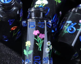 Black Flower 7 Potion Dice Set, for RPG tabletop Games, like Dungeons and Dragons, D6 D20 Alchemist Bottle