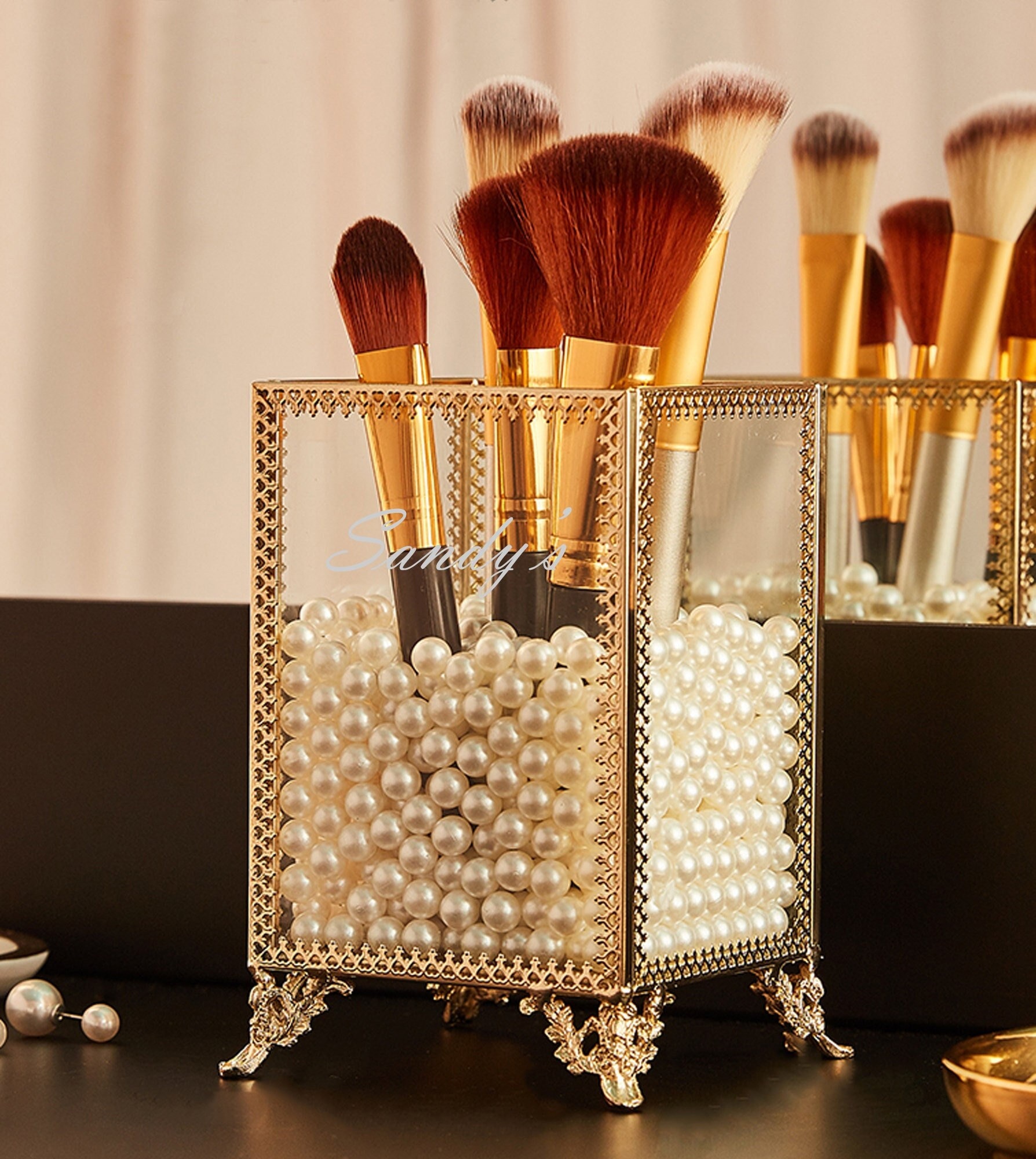 25 Of The Best DIY Makeup Organizers To Tidy Up And Style Your Space