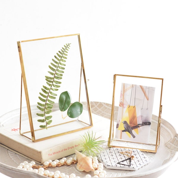 Personalized gift Modern Tabletop floating Picture Frame Tempered Glass Hinged Cover, for pressing plants flowers leaves table numbers frame